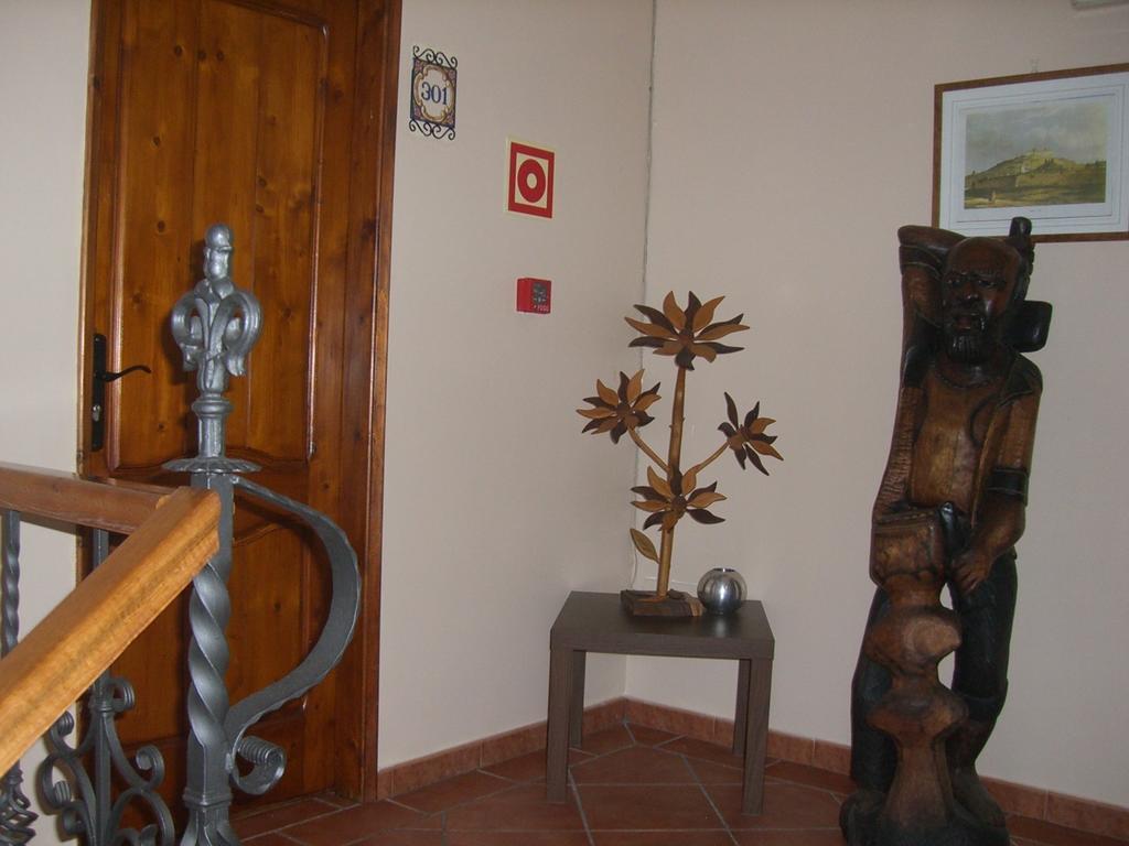 Hotel O Gadanha Estremoz Kültér fotó